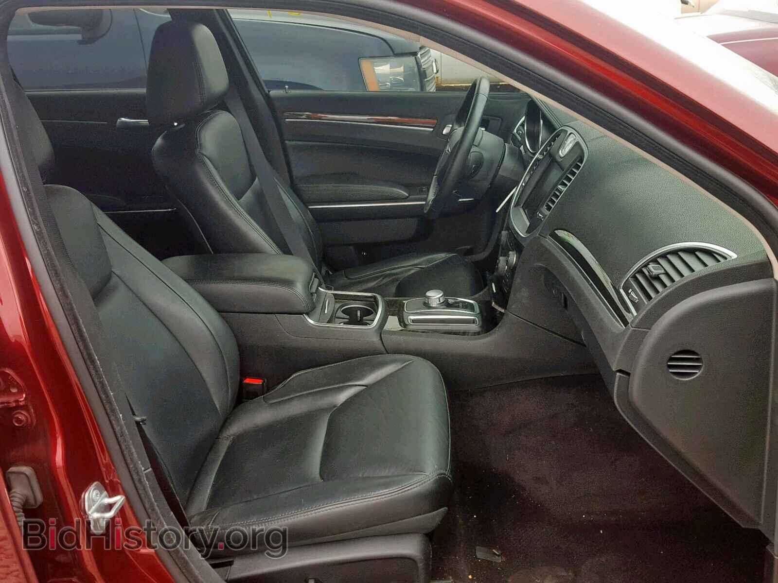 2016 CHRYSLER 300 - VIN: 2C3CCARG8GH331042 - Фото 5