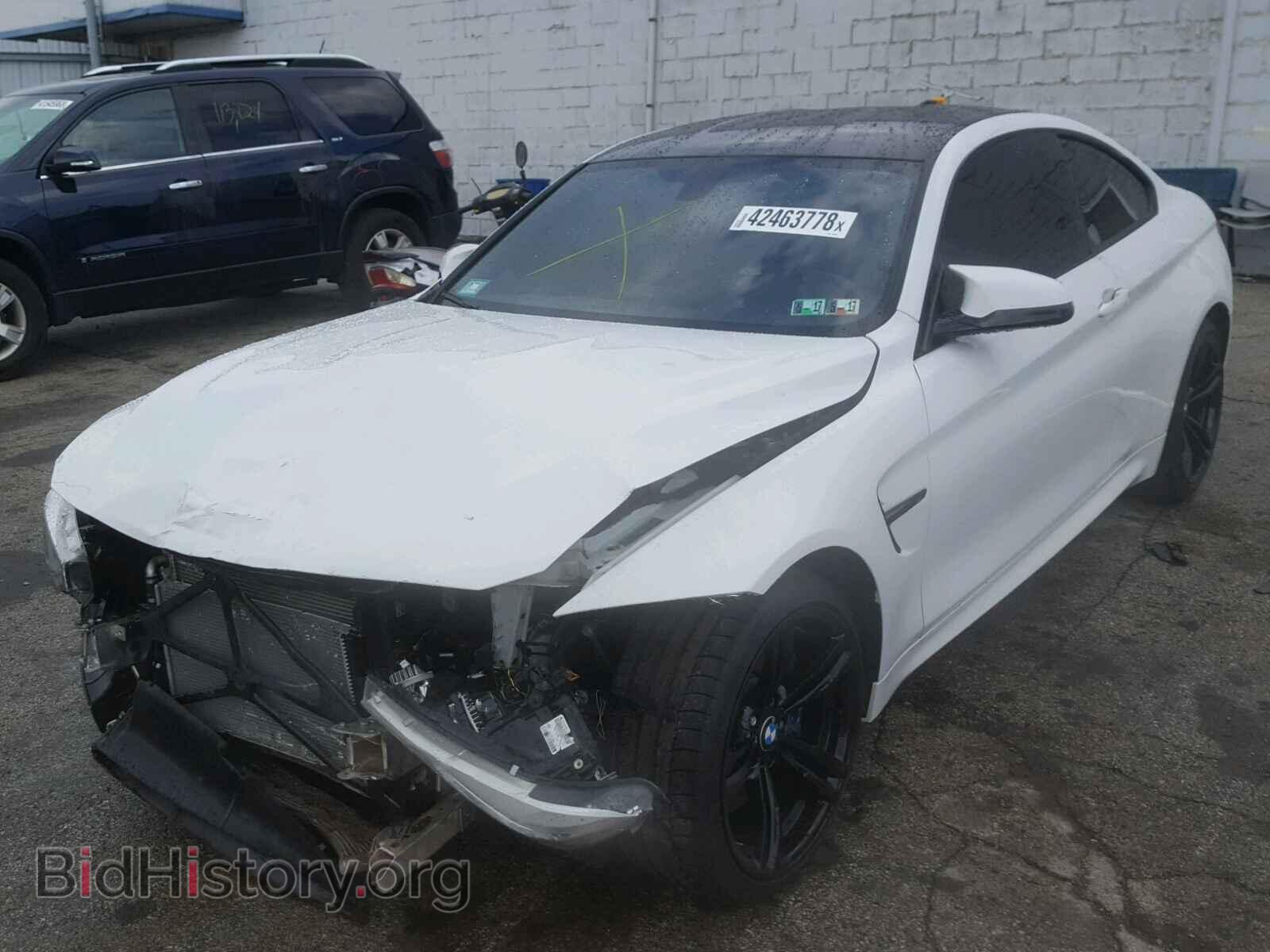 2015 BMW M4 - VIN: WBS3R9C57FK334644 - Фото 2