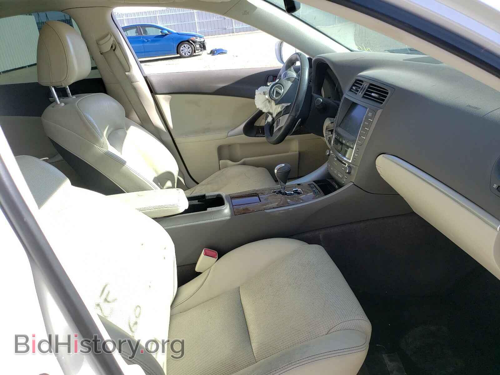 2011 LEXUS IS - VIN: JTHBF5C21B5147062 - Фото 5