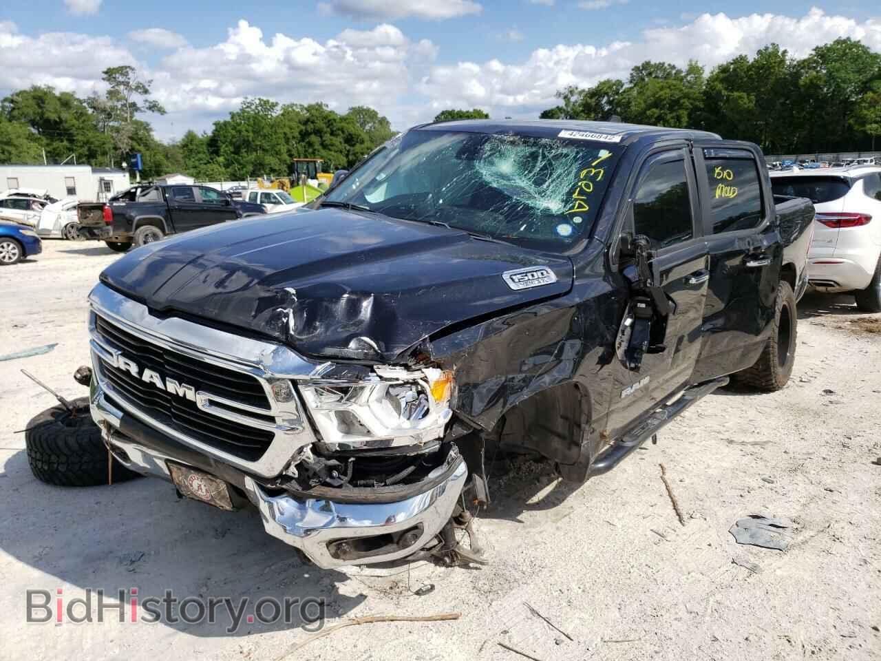 2019 RAM 1500 - VIN: 1C6SRFBT8KN761655 - Фото 2
