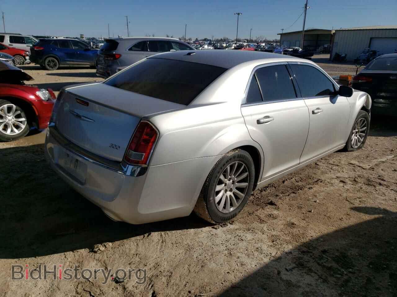 2012 CHRYSLER 300 - VIN: 2C3CCAAG5CH104879 - Фото 3