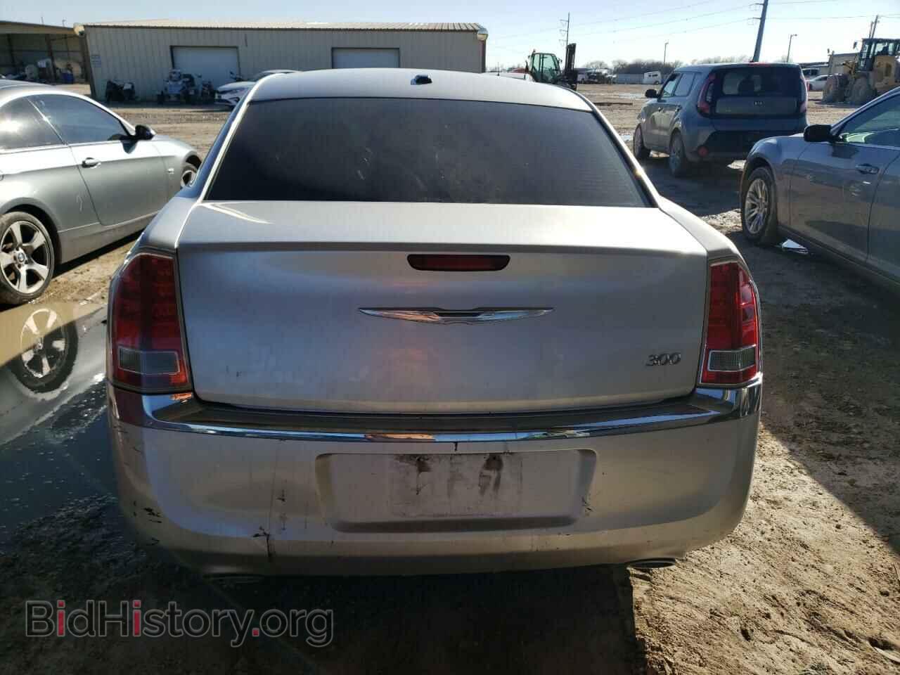 2012 CHRYSLER 300 - VIN: 2C3CCAAG5CH104879 - Фото 6