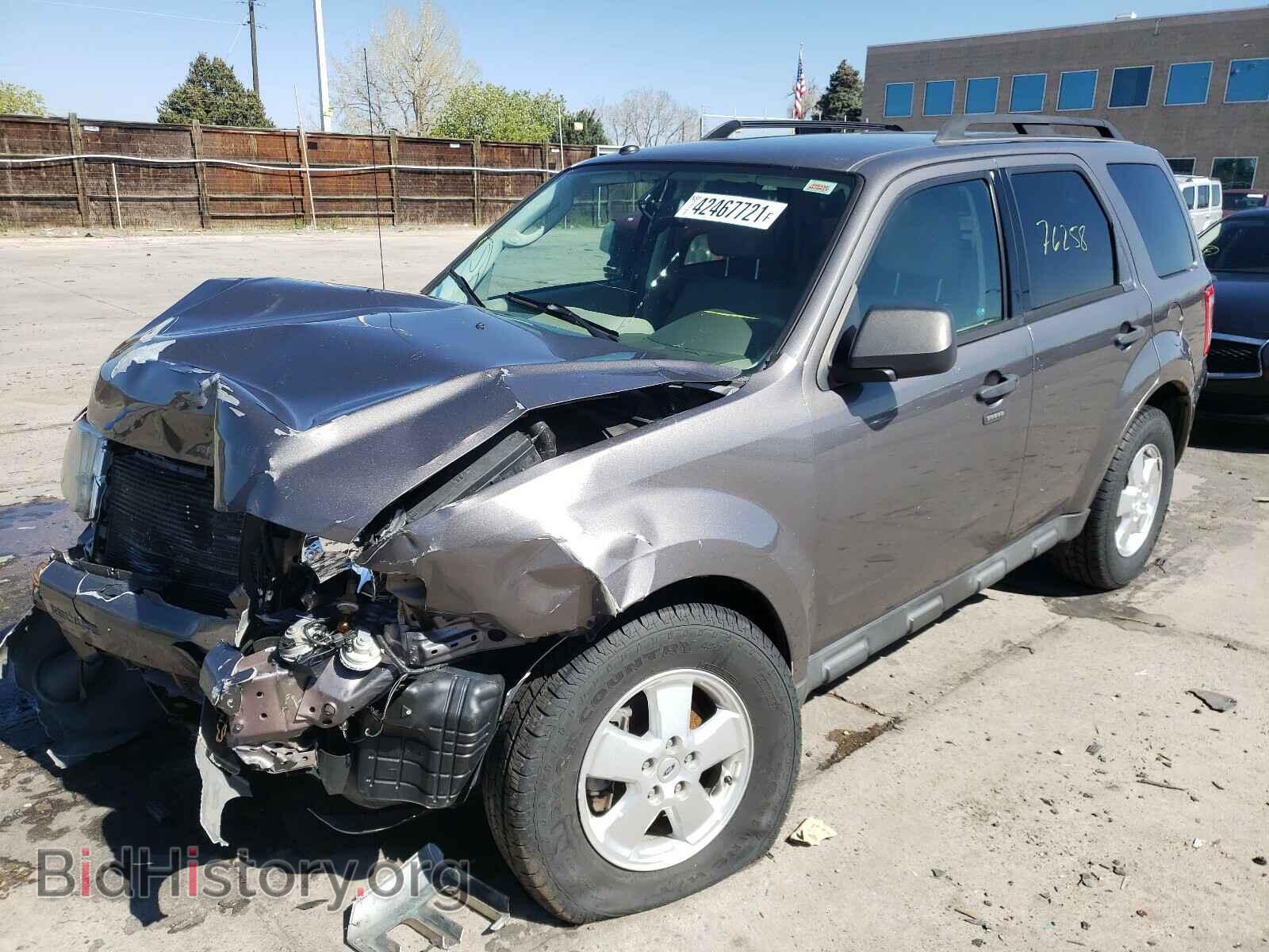 2011 FORD ESCAPE - VIN: 1FMCU0D70BKC52505 - Фото 2