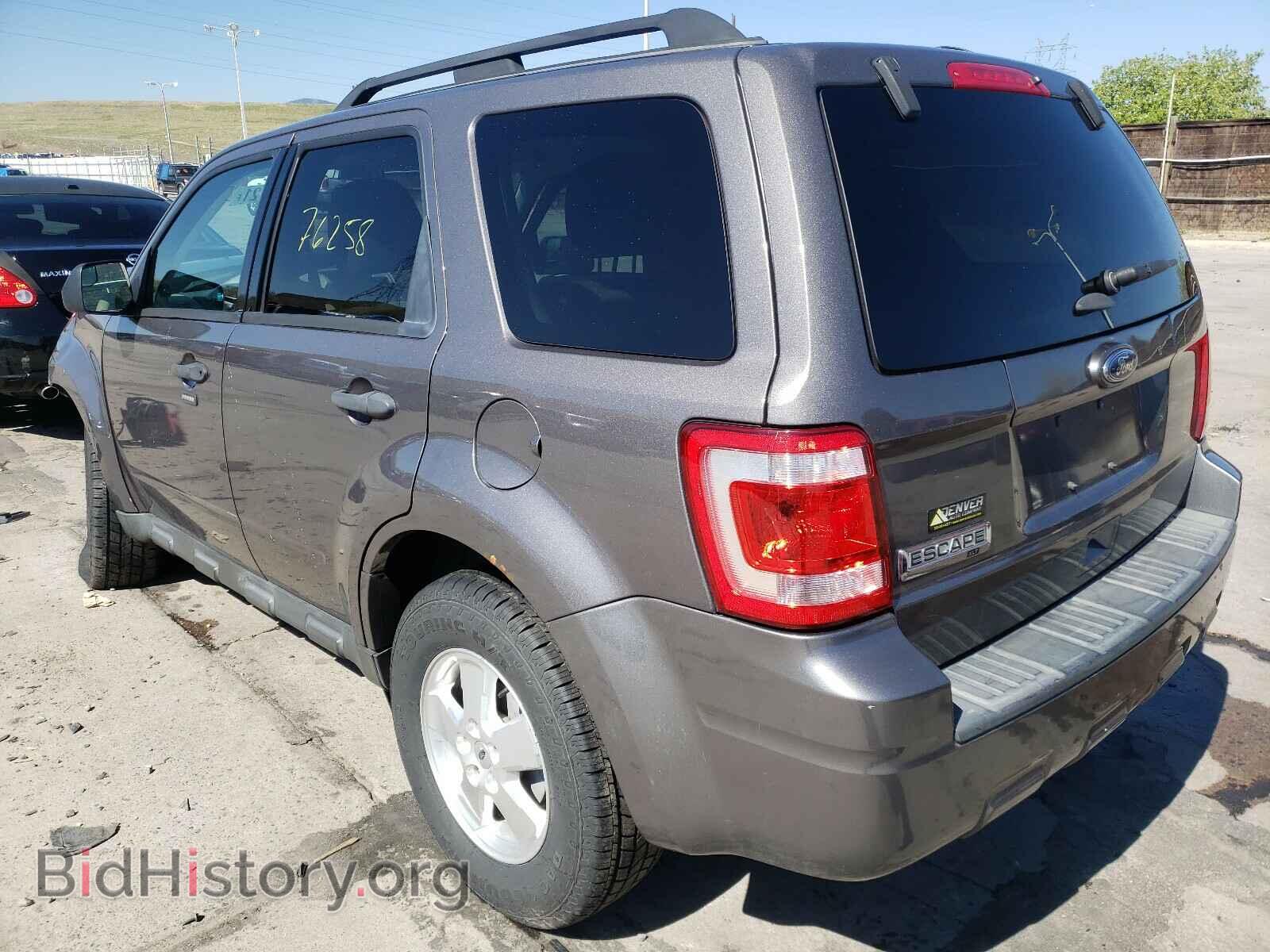 2011 FORD ESCAPE - VIN: 1FMCU0D70BKC52505 - Фото 3