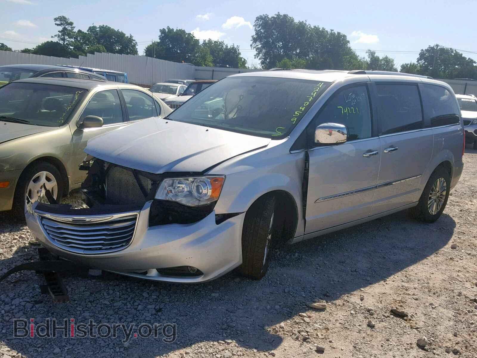 2011 CHRYSLER TOWN & COU - VIN: 2A4RR6DG3BR760269 - Фото 2