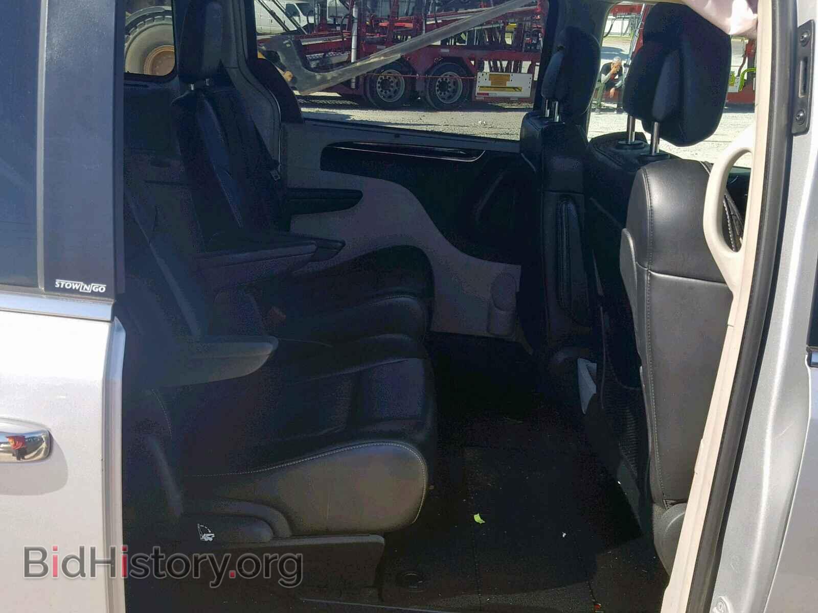 2011 CHRYSLER TOWN & COU - VIN: 2A4RR6DG3BR760269 - Фото 6