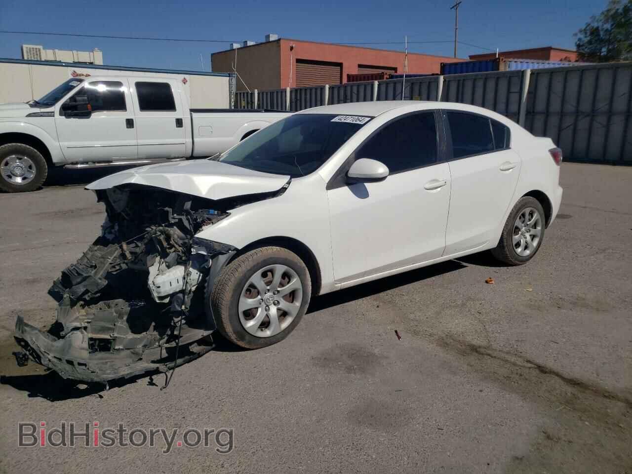 Фотография JM1BL1UG8B1375399 - MAZDA 3 2011