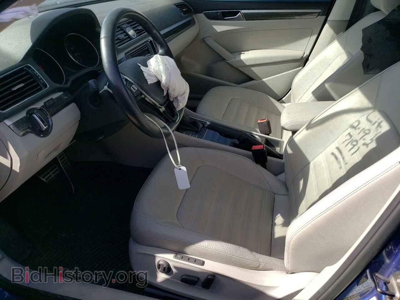 2017 VOLKSWAGEN PASSAT - VIN: 1VWCT7A35HC027191 - Фото 7