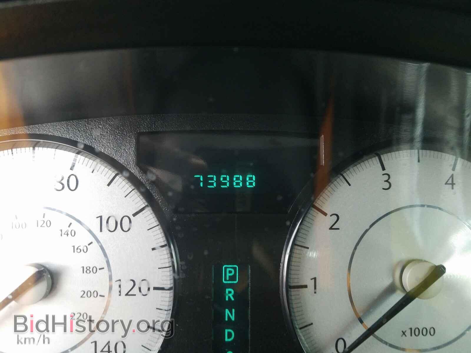 2009 CHRYSLER 300 - VIN: 2C3KA43D69H529879 - Фото 8