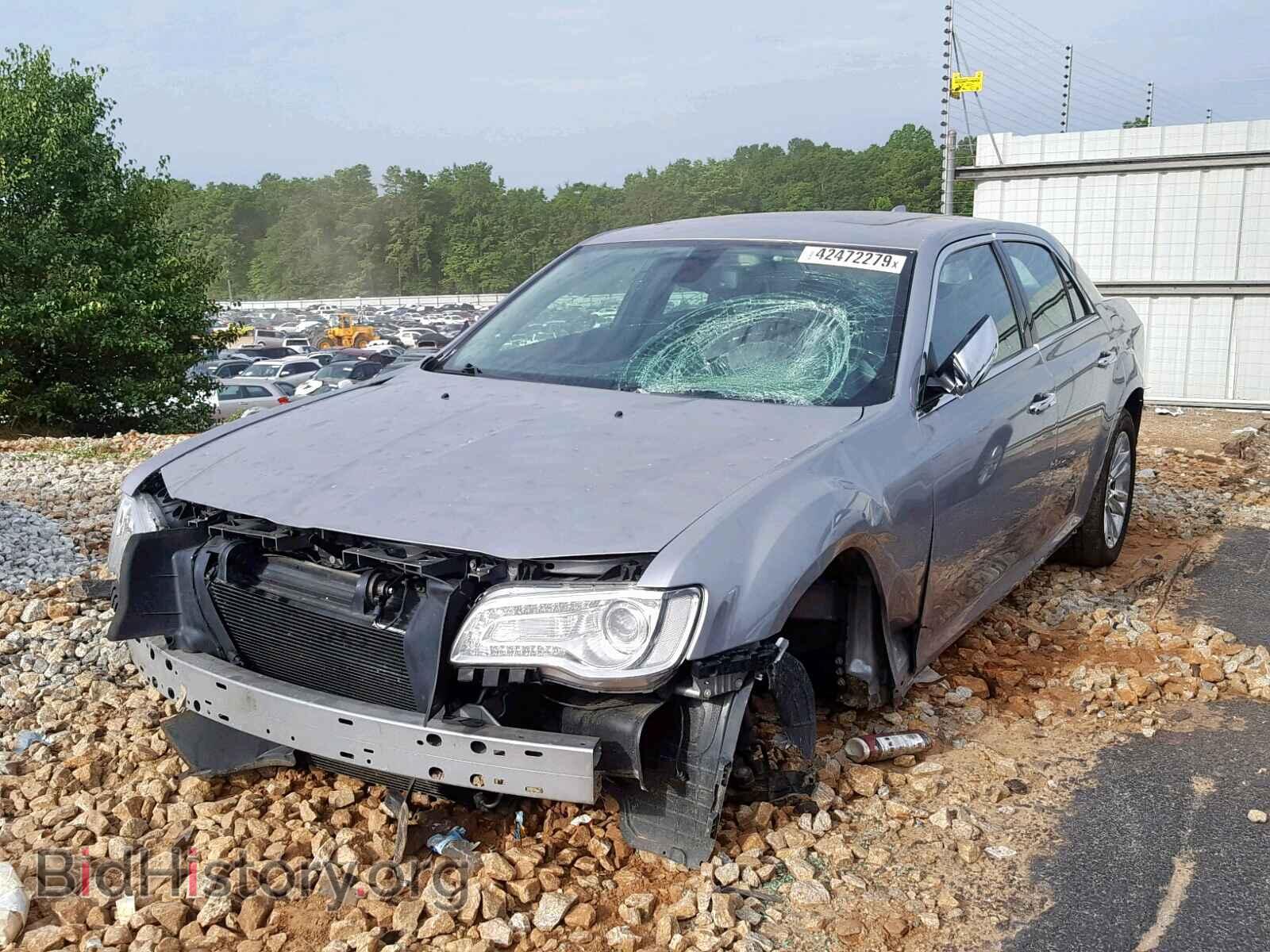 2017 CHRYSLER 300 - VIN: 2C3CCAEG1HH571038 - Фото 2