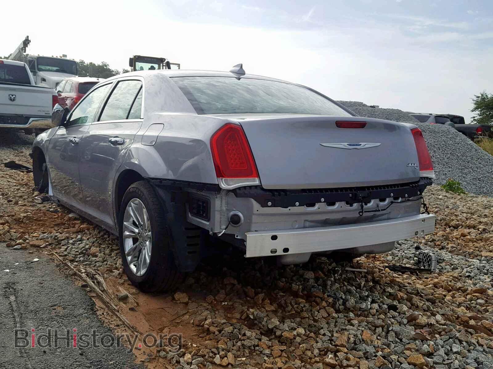 2017 CHRYSLER 300 - VIN: 2C3CCAEG1HH571038 - Фото 3