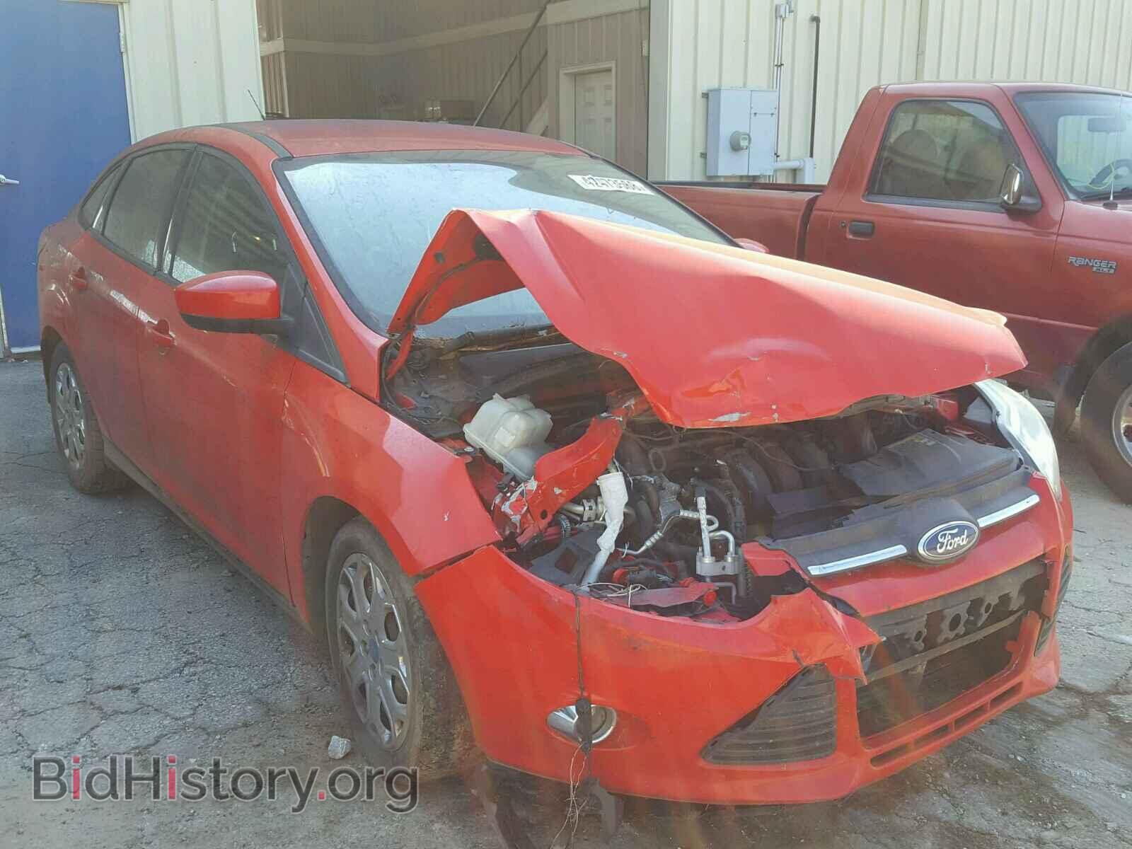 2012 Ford FOCUS Focus SE (VIN 1FAHP3F22CL334323) — photo 1 of 10, Copart, damage: front end
