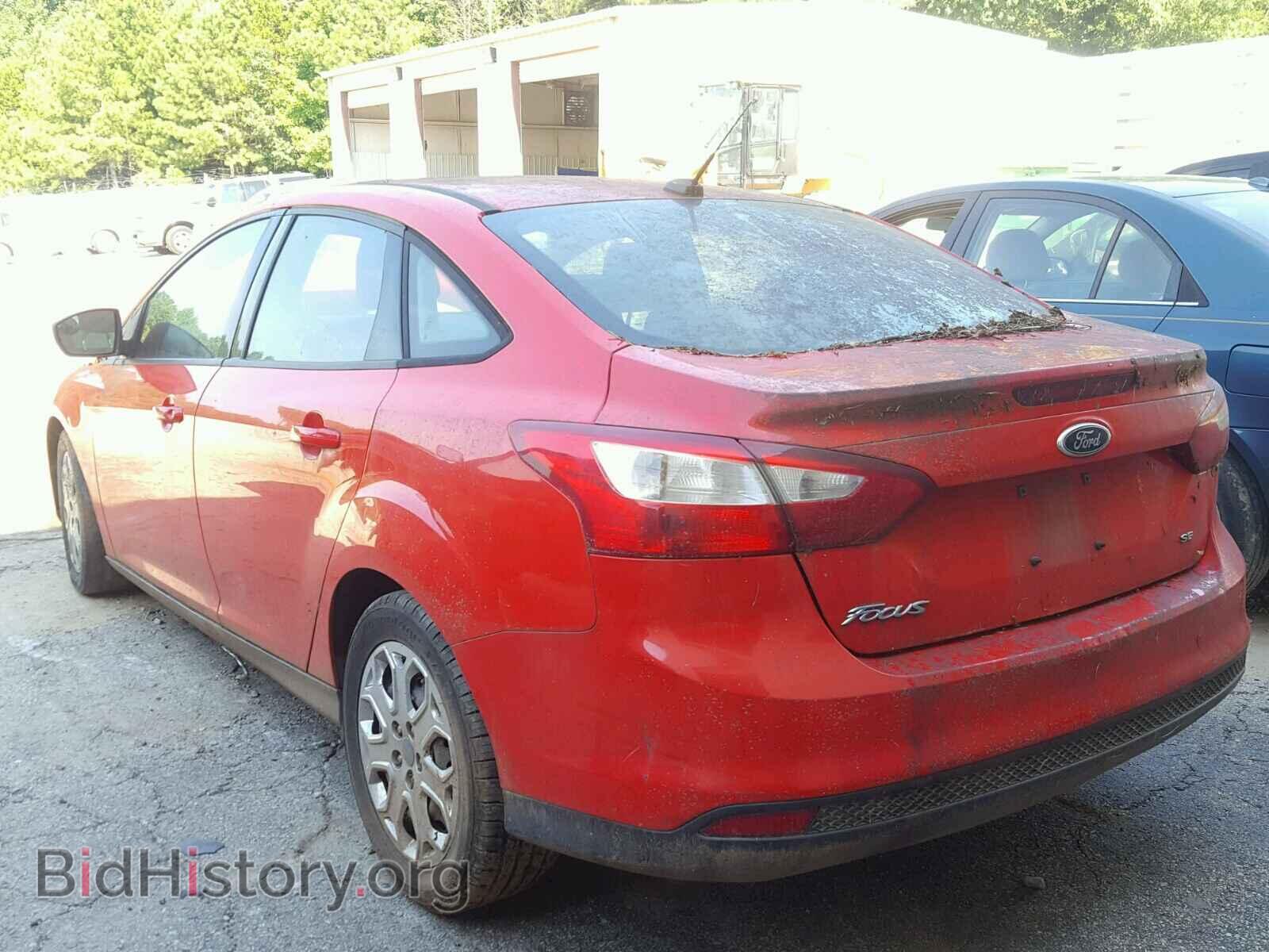 2012 Ford FOCUS (VIN 1FAHP3F22CL334323) — photo 3 of 10
