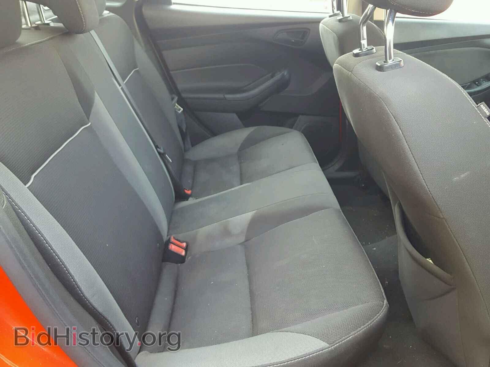 2012 Ford FOCUS (VIN 1FAHP3F22CL334323) — photo 6 of 10