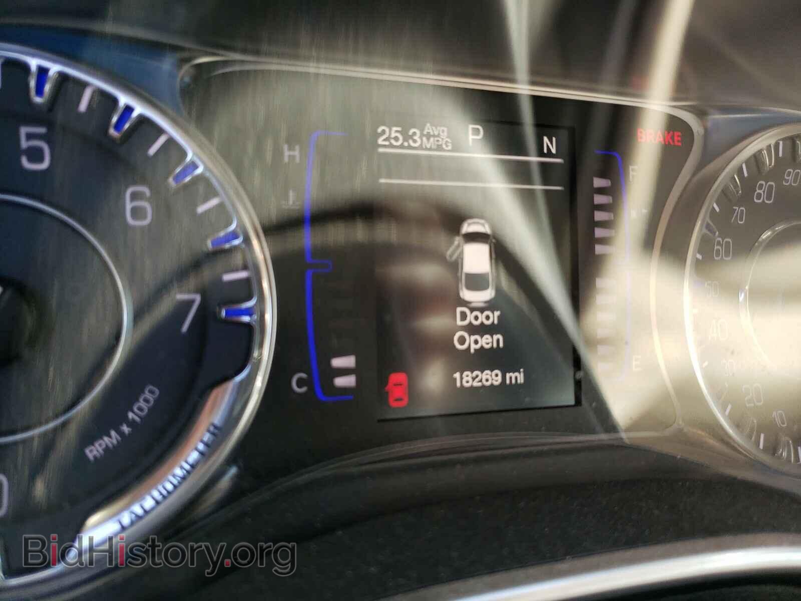 2016 CHRYSLER 200 - VIN: 1C3CCCAB0GN183746 - Фото 8