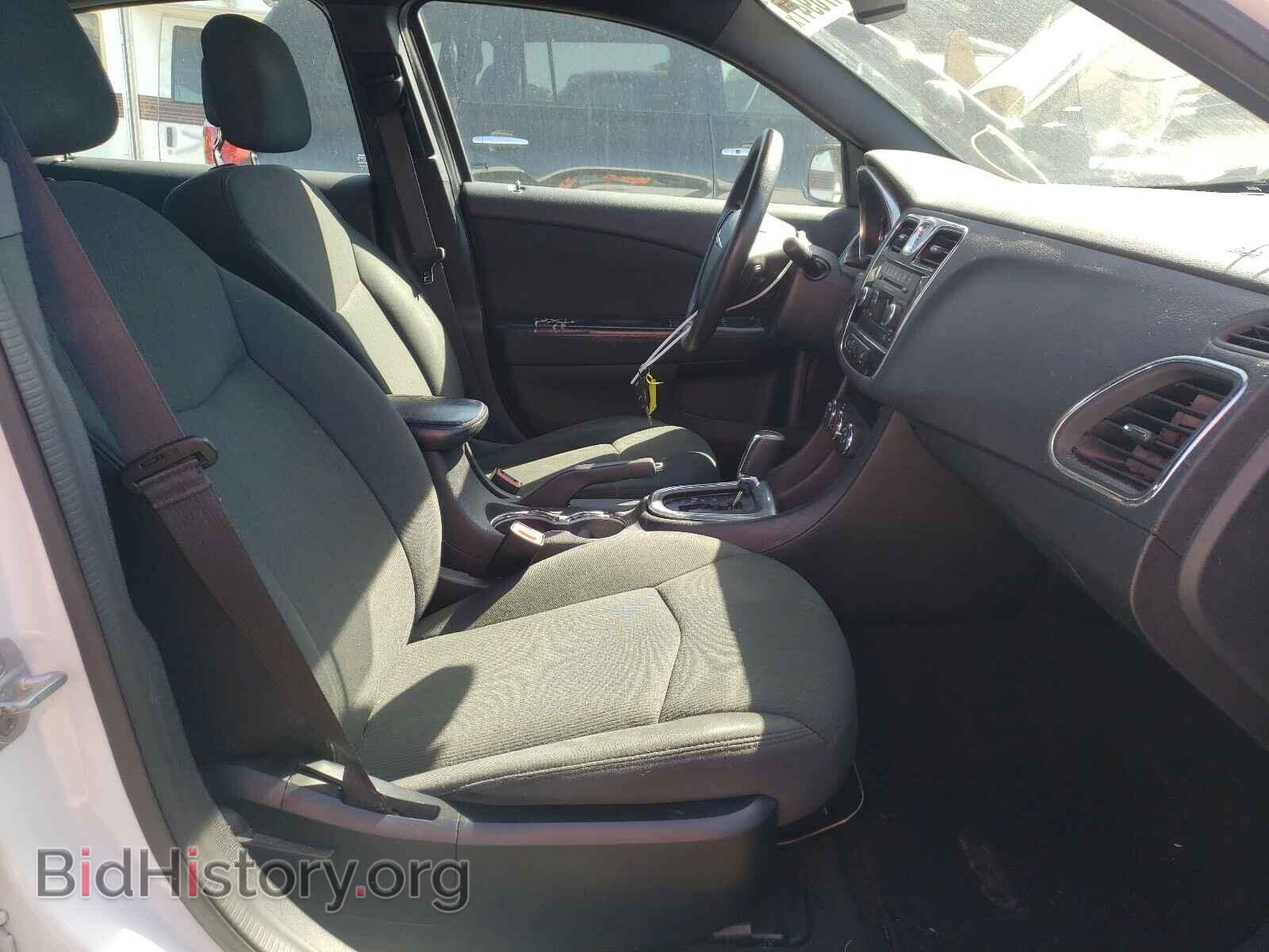 2012 CHRYSLER 200 - VIN: 1C3CCBAG6CN168569 - Фото 5