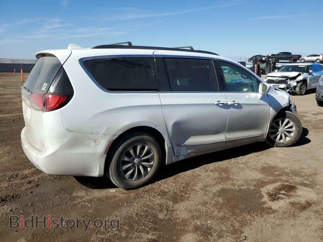 2017 CHRYSLER PACIFICA - VIN: 2C4RC1BG3HR572390 - Фото 3