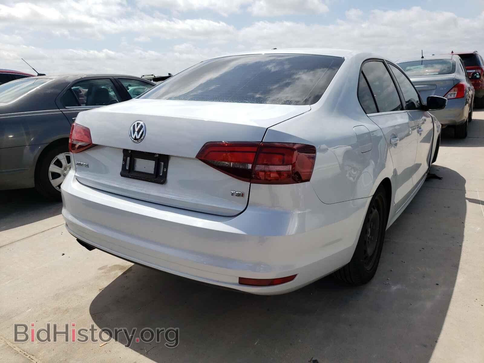 2017 VOLKSWAGEN JETTA - VIN: 3VW2B7AJ2HM401347 - Фото 4