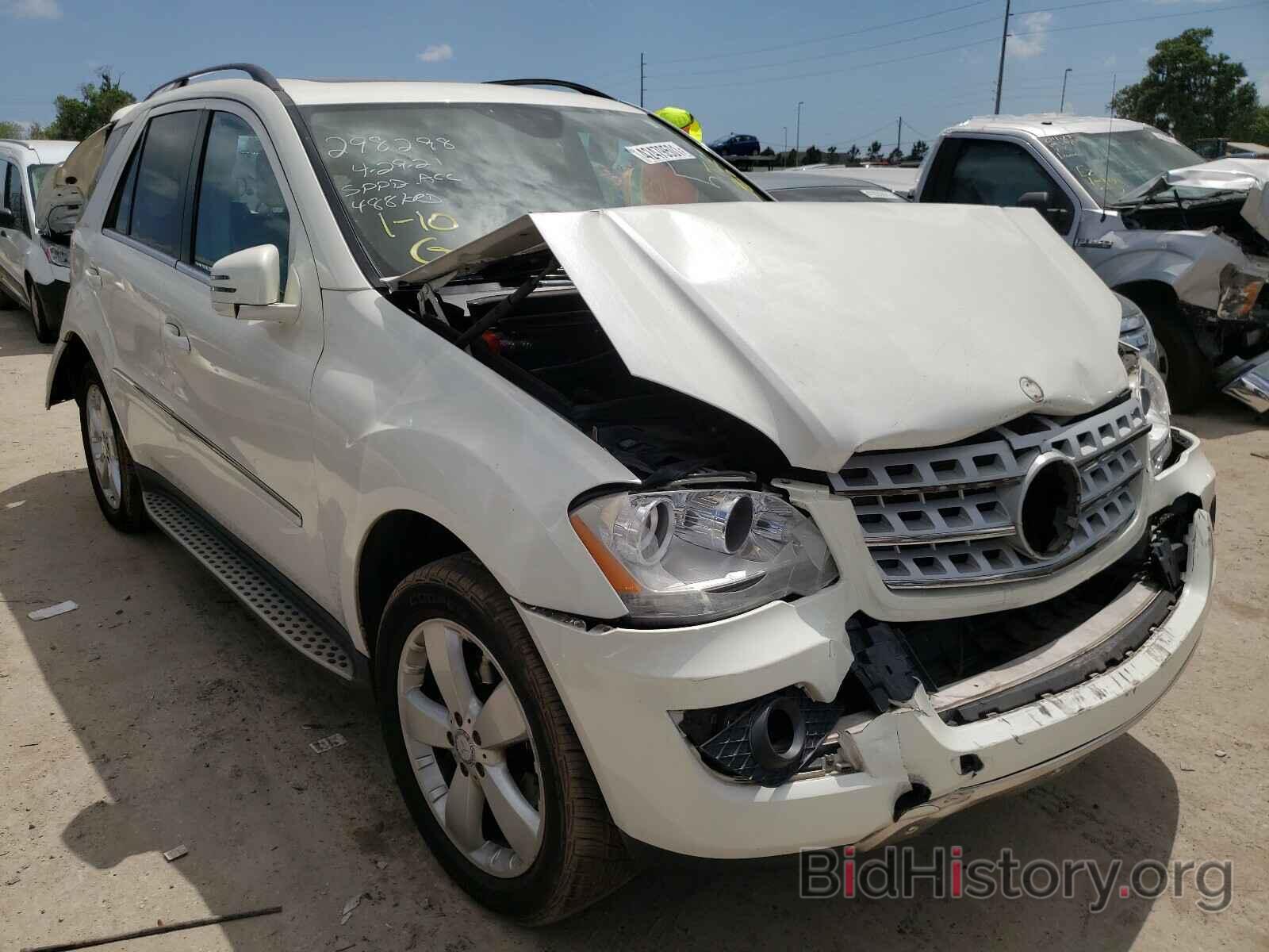 Photo 4JGBB5GB2BA738995 - MERCEDES-BENZ M CLASS 2011