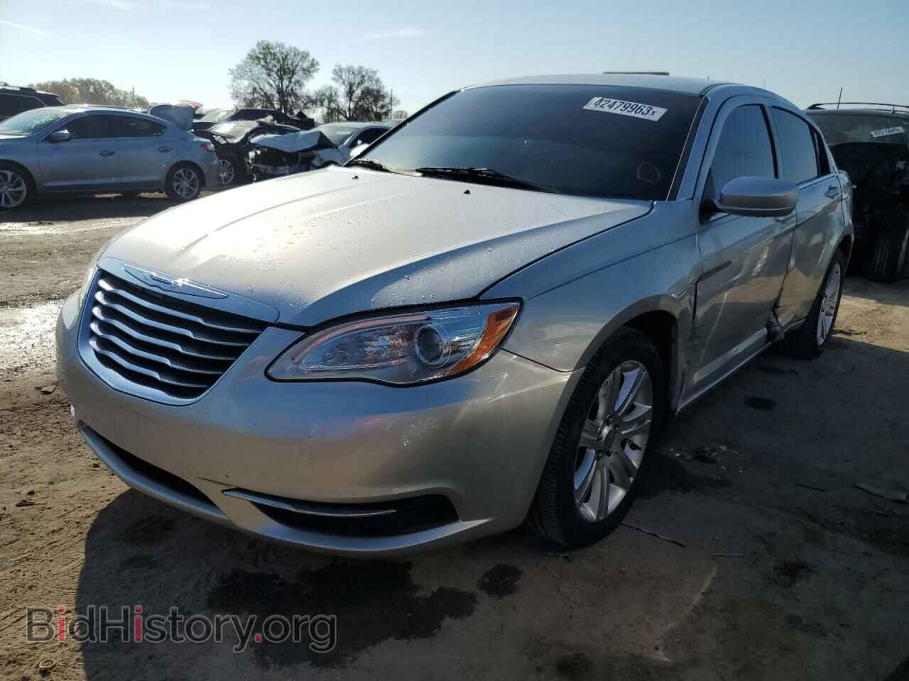 Photo 1C3BC1FB6BN613605 - CHRYSLER 200 2011