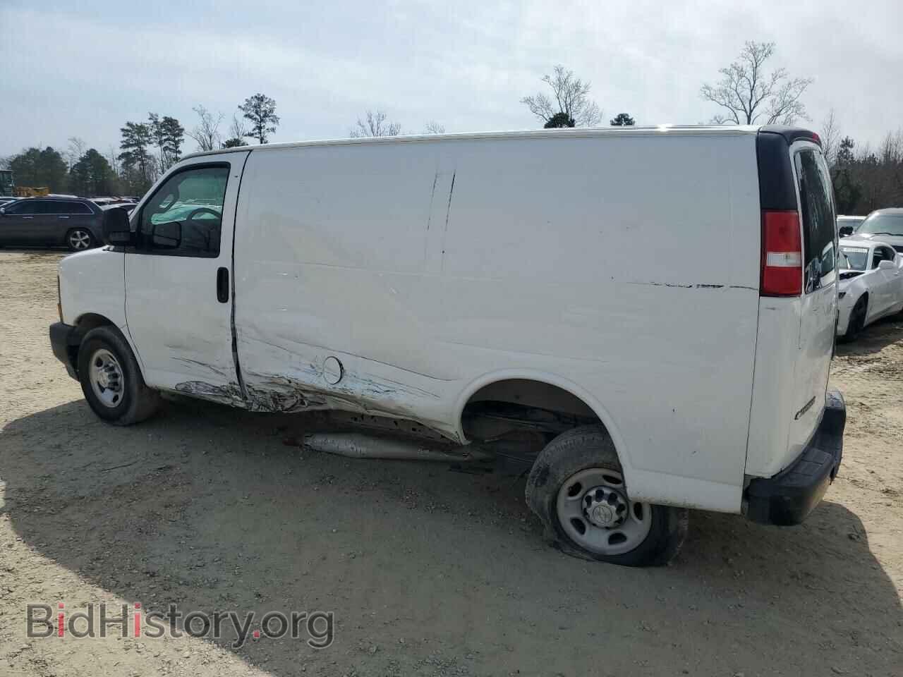 2017 CHEVROLET EXPRESS - VIN: 1GCWGAFF2H1128205 - Фото 2