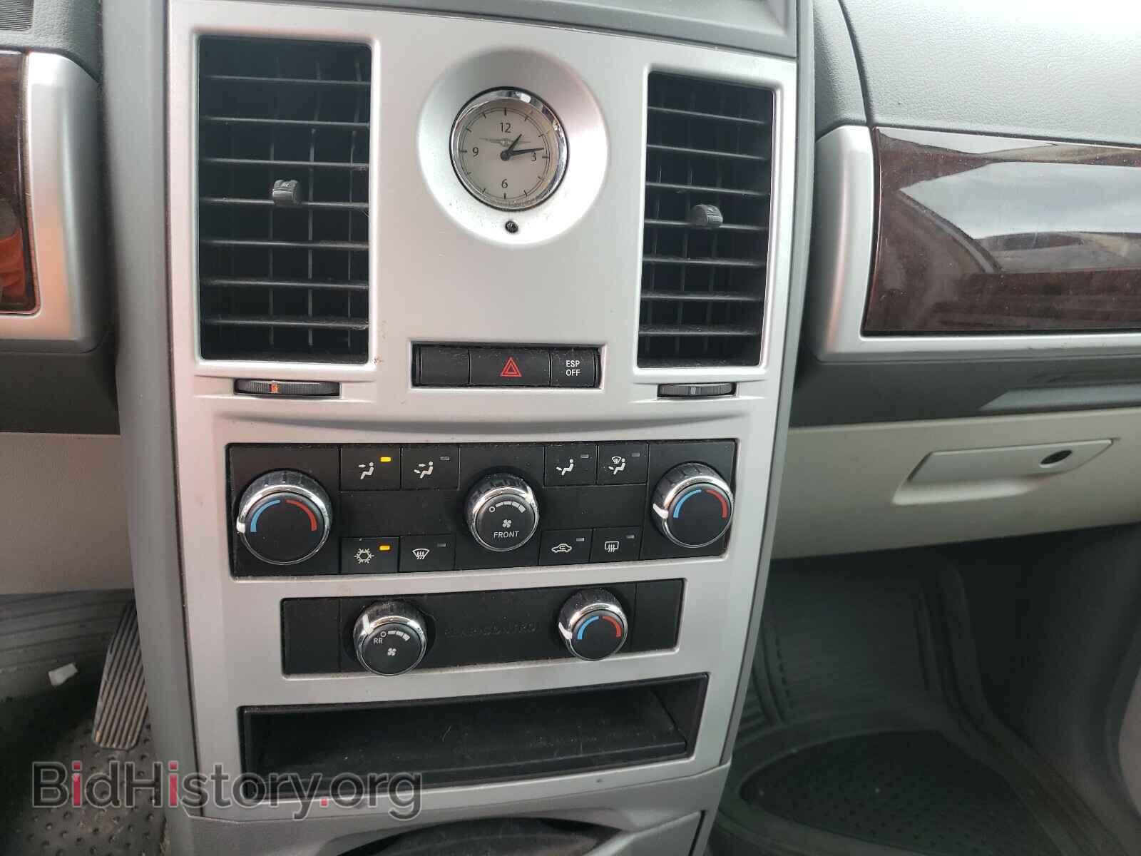 2010 CHRYSLER MINIVAN - VIN: 2A4RR5D19AR500852 - Фото 9