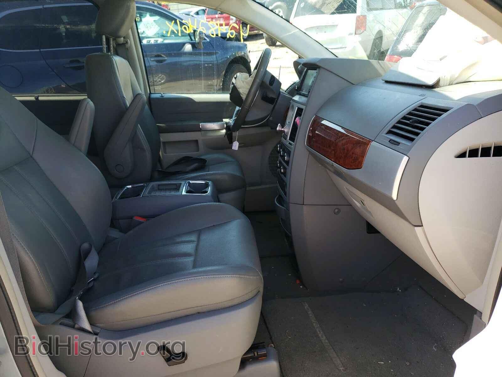 2008 CHRYSLER MINIVAN - VIN: 2A8HR54P38R834819 - Фото 5