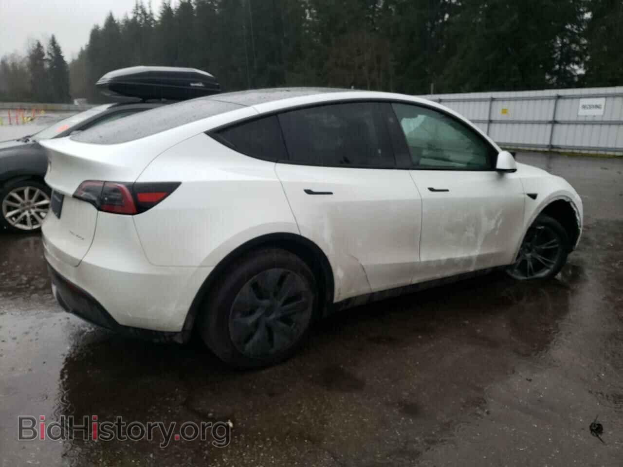 2024 TESLA MODEL Y - VIN: 7SAYGDEE8RF193395 - Photo 3