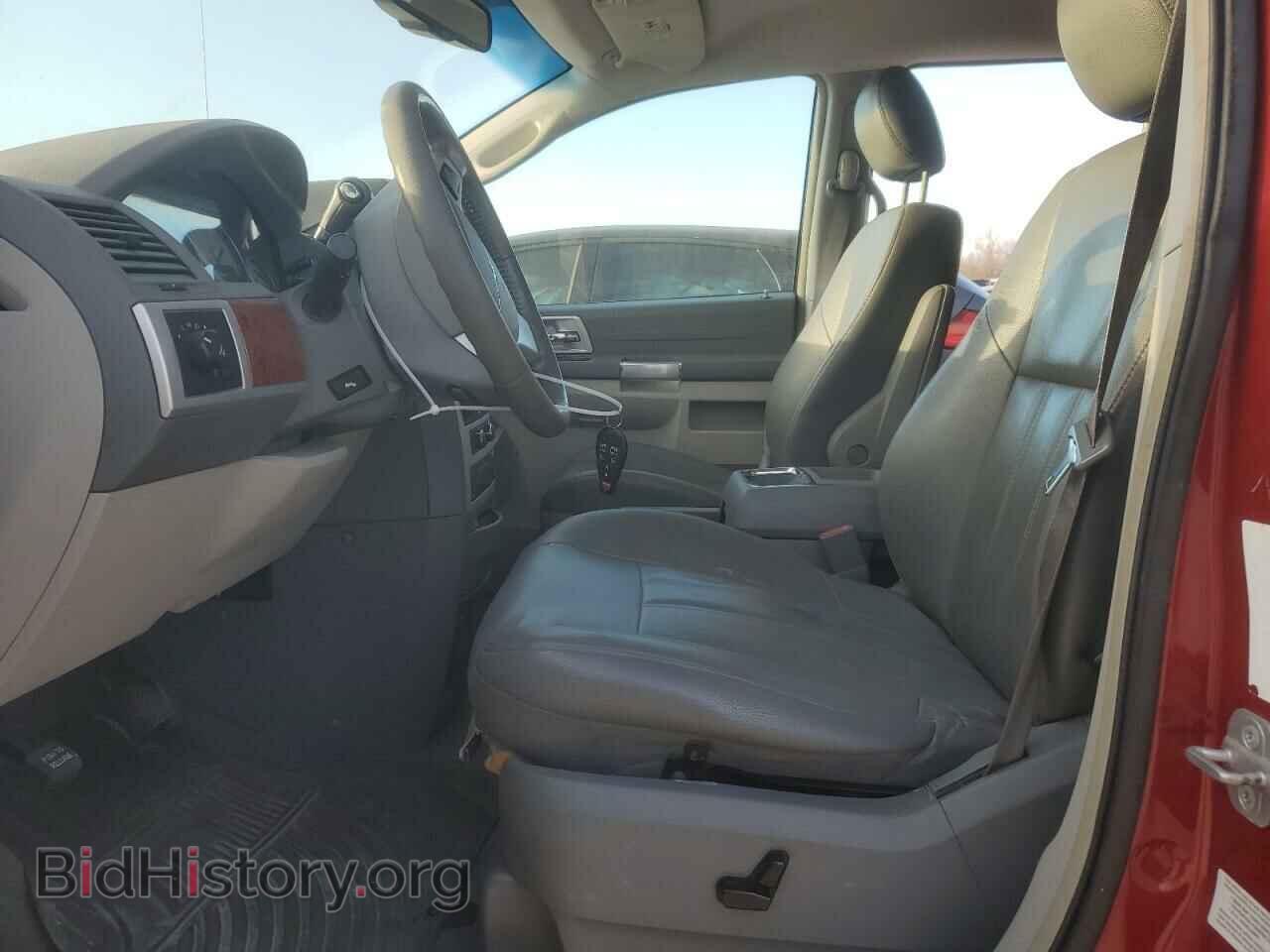 2008 CHRYSLER MINIVAN - VIN: 2A8HR54P58R796932 - Фото 7