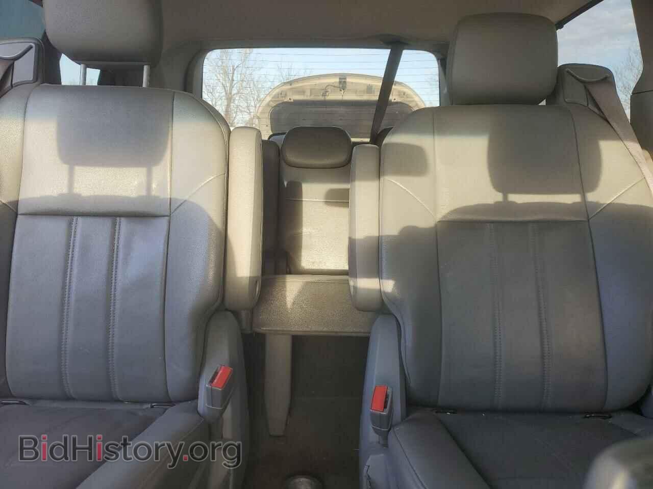 2008 CHRYSLER MINIVAN - VIN: 2A8HR54P58R796932 - Фото 10