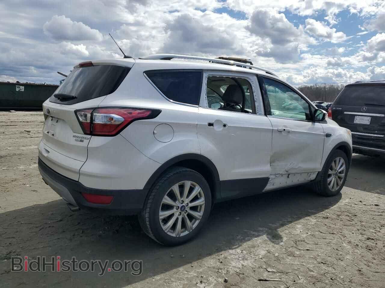 2017 FORD ESCAPE - VIN: 1FMCU9J92HUD81613 - Фото 3