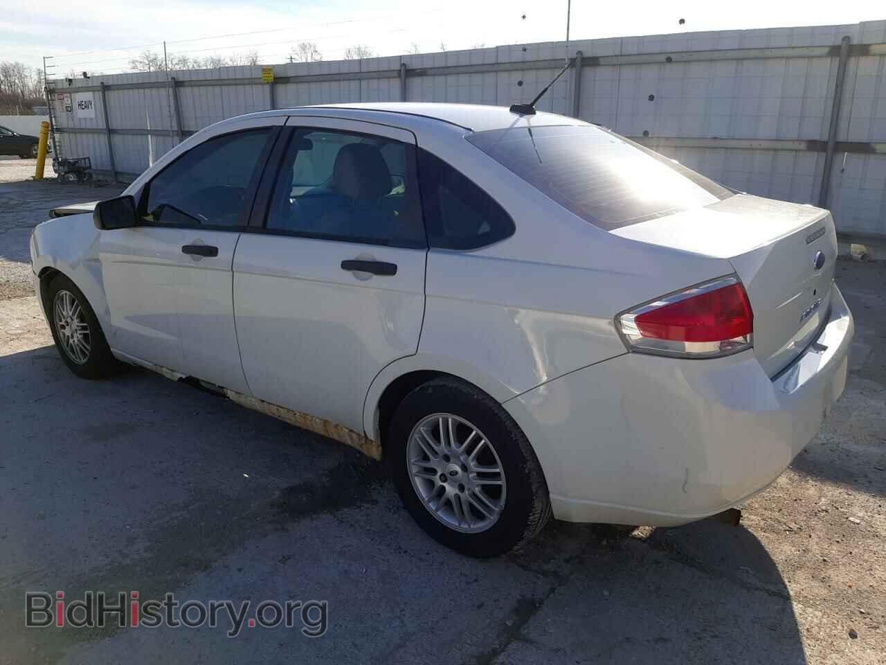 2009 FORD FOCUS - VIN: 1FAHP35N69W109700 - Фото 2