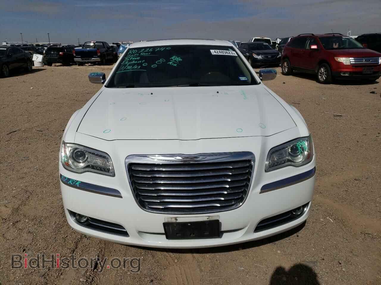 2011 CHRYSLER 300 - VIN: 2C3CA6CT2BH592748 - Фото 5