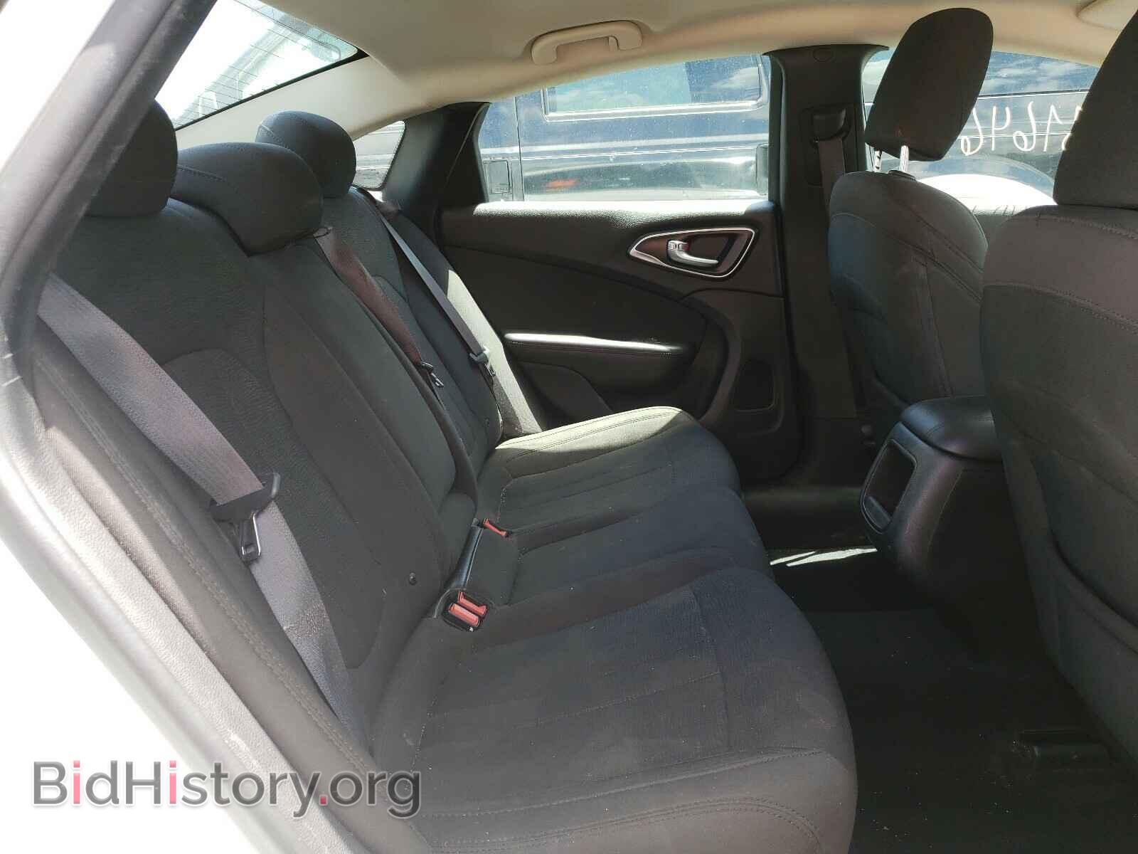 2016 CHRYSLER 200 - VIN: 1C3CCCAG0GN161628 - Фото 6
