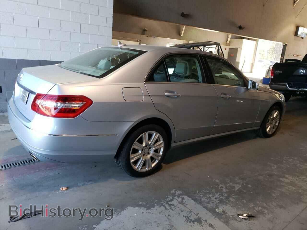 2013 MERCEDES-BENZ E-CLASS - VIN: WDDHF5KB1DA717073 - Фото 3