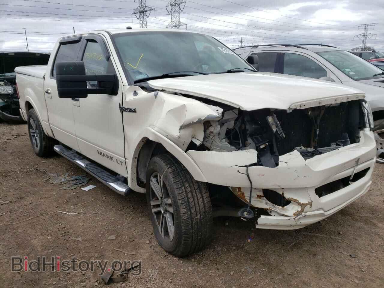 Photo 5LTPW18528FJ06684 - LINCOLN MARK LT 2008