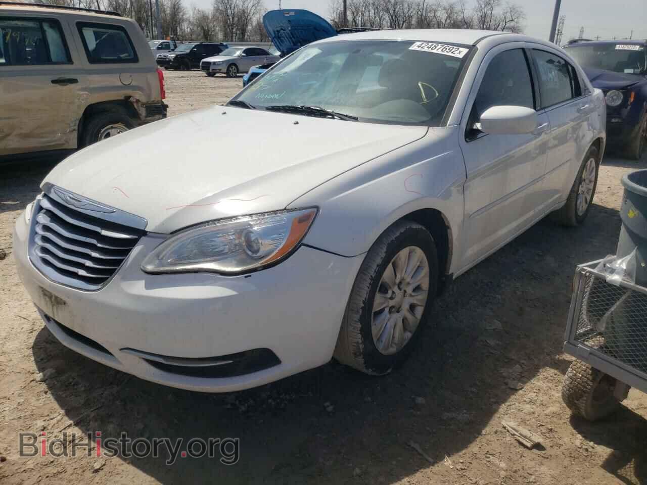 2011 CHRYSLER 200 - VIN: 1C3BC4FB7BN558423 - Фото 2