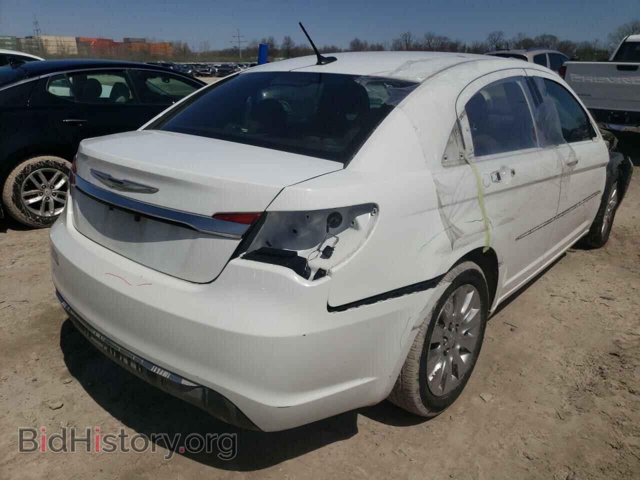 2011 CHRYSLER 200 - VIN: 1C3BC4FB7BN558423 - Фото 4