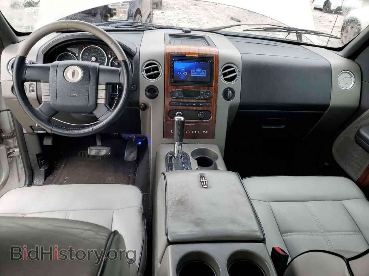 2006 LINCOLN MARK LT - VIN: 5LTPW16506FJ08532 - Фото 8