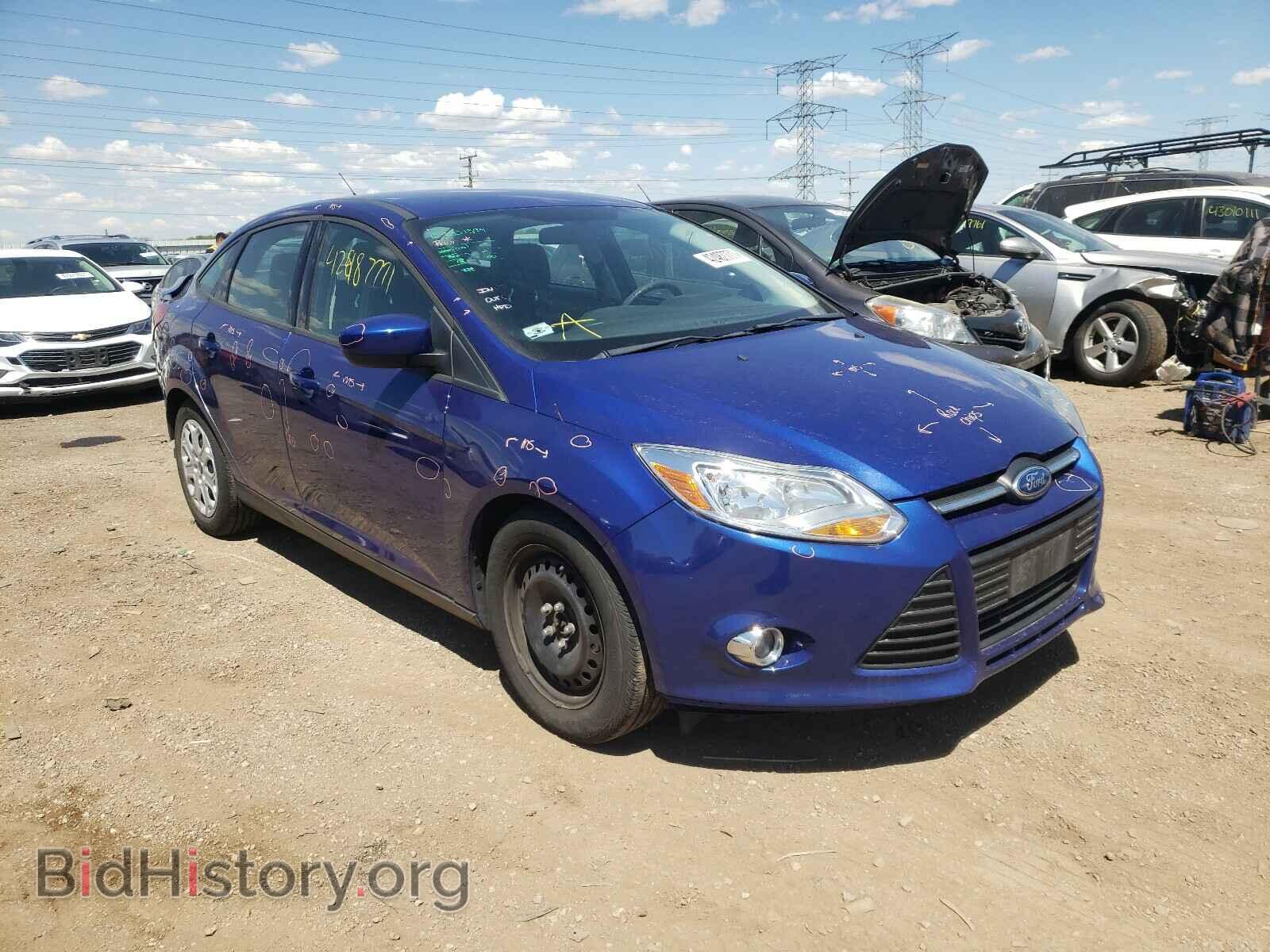 Photo 1FAHP3F21CL353364 - FORD FOCUS 2012