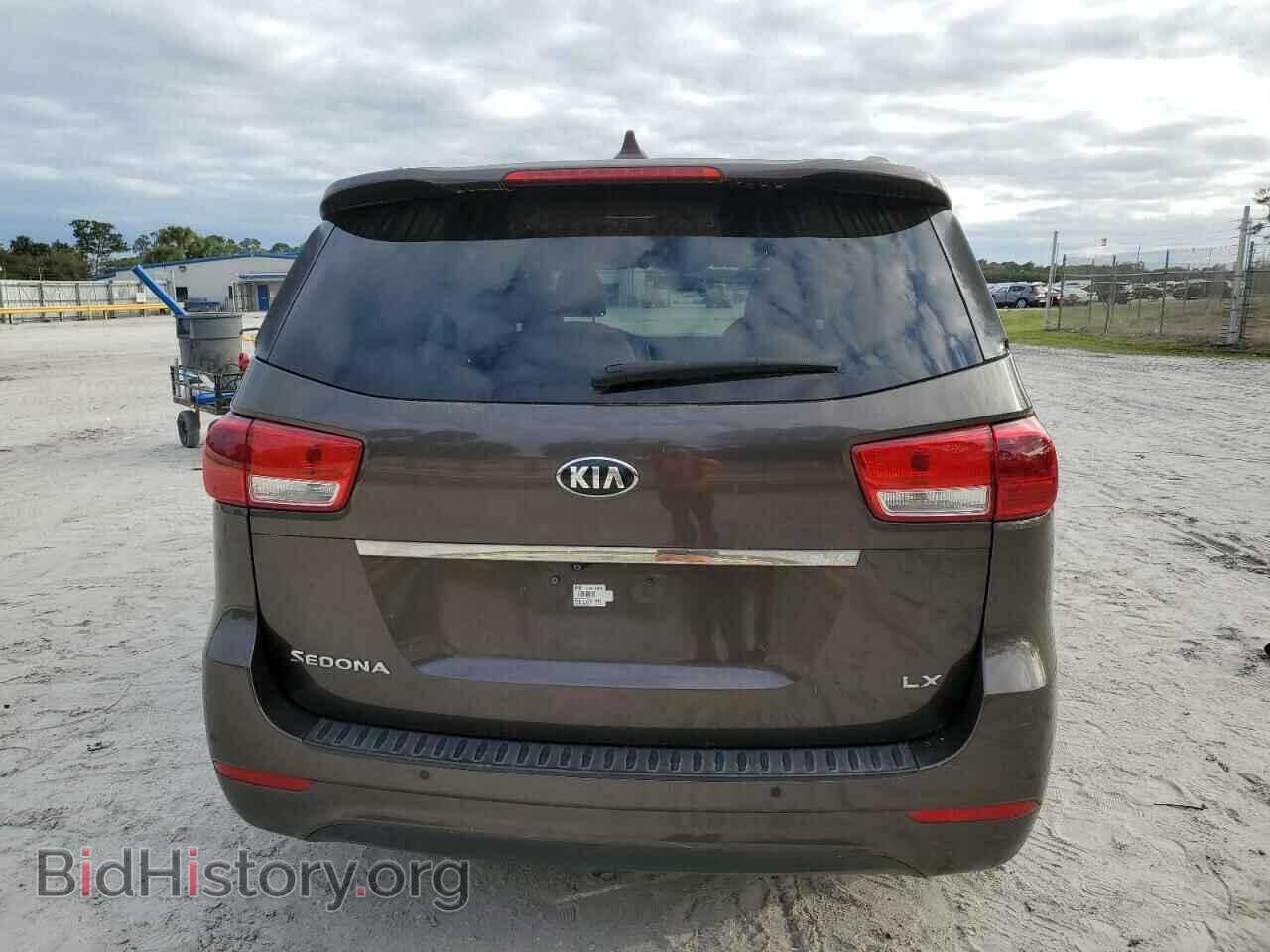 2016 KIA All Models - VIN: KNDMB5C10G6166166 - Photo 6