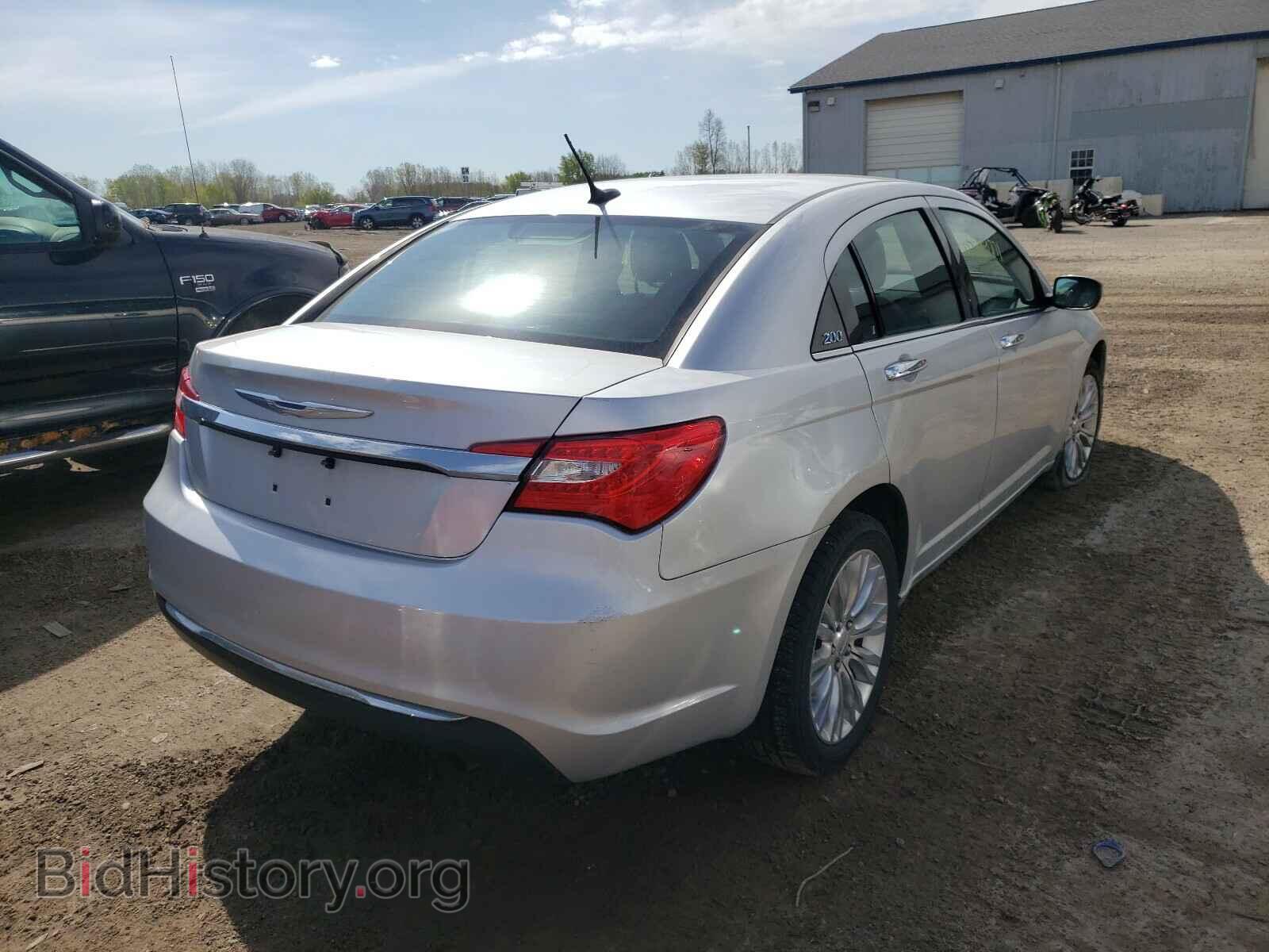 2011 CHRYSLER 200 - VIN: 1C3BC2FB9BN580668 - Photo 4