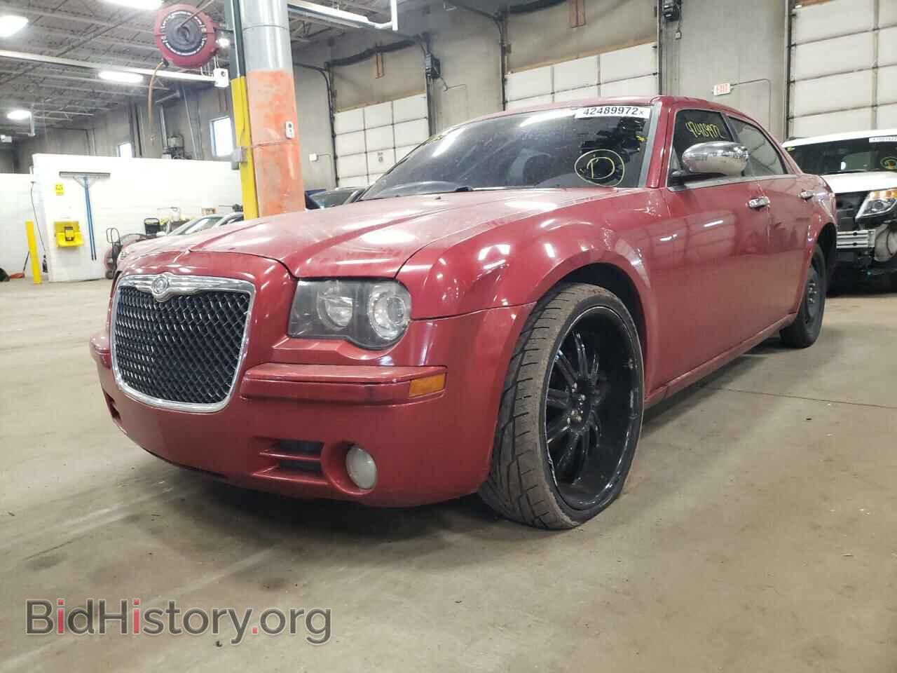 2010 CHRYSLER 300 - VIN: 2C3CA2CV7AH296424 - Фото 2
