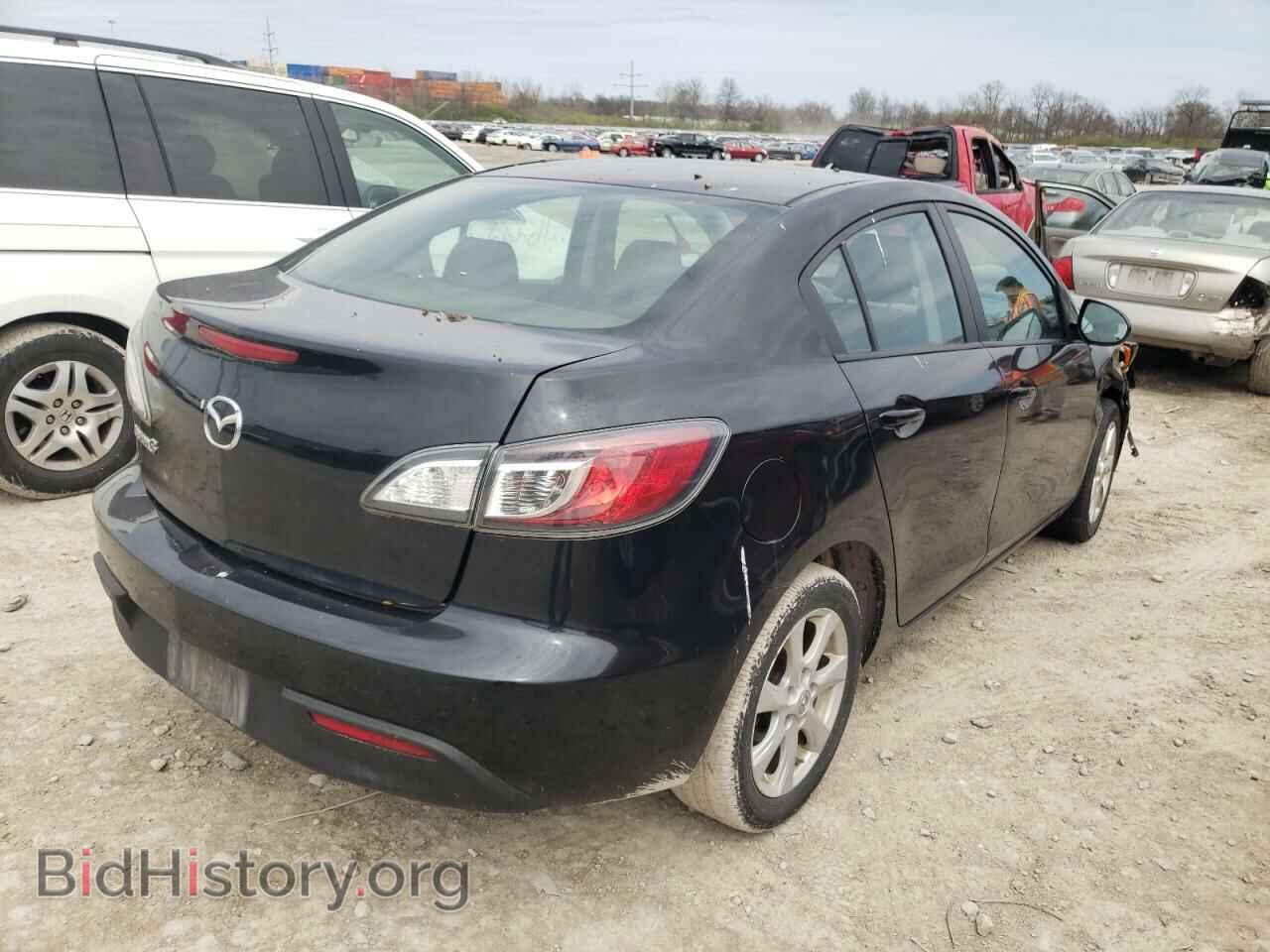 2011 MAZDA 3 - VIN: JM1BL1VF6B1376816 - Фото 4