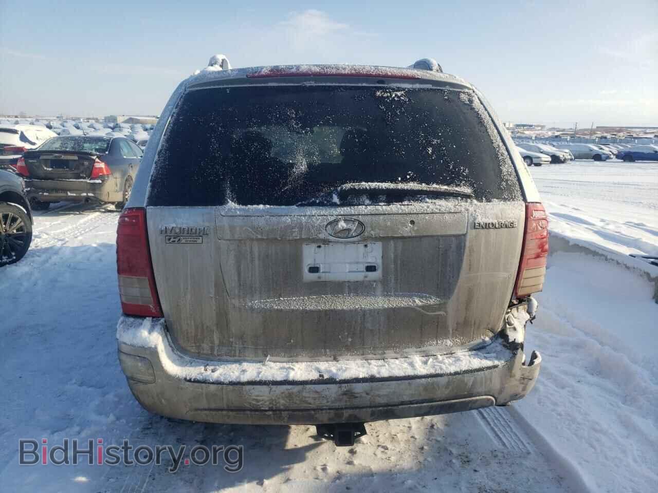 2007 HYUNDAI ENTOURAGE - VIN: KNDMC233576010590 - Фото 6