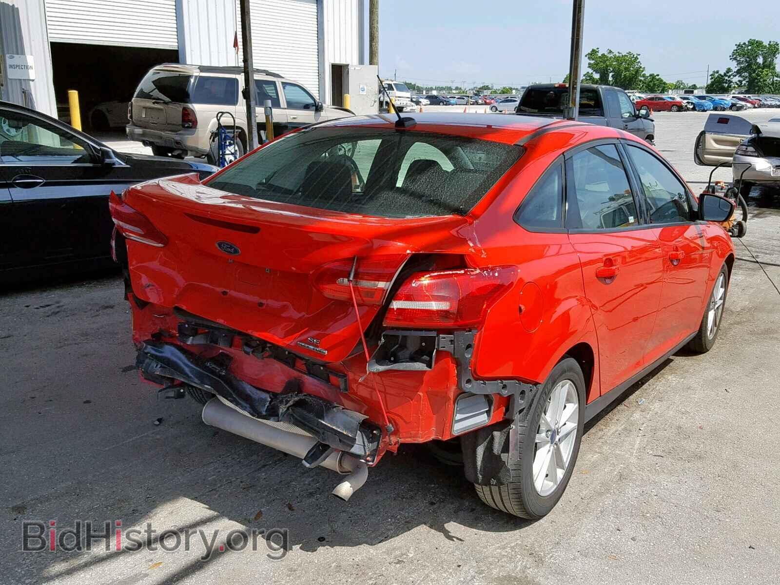 2016 FORD FOCUS SE - VIN: 1FADP3F2XGL214032 - Фото 4