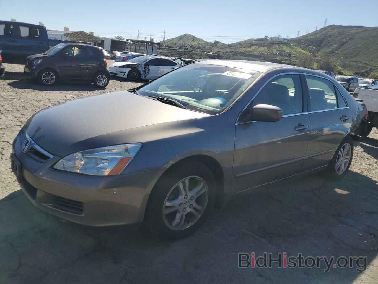 Photo 1HGCM56717A170697 - HONDA ACCORD 2007