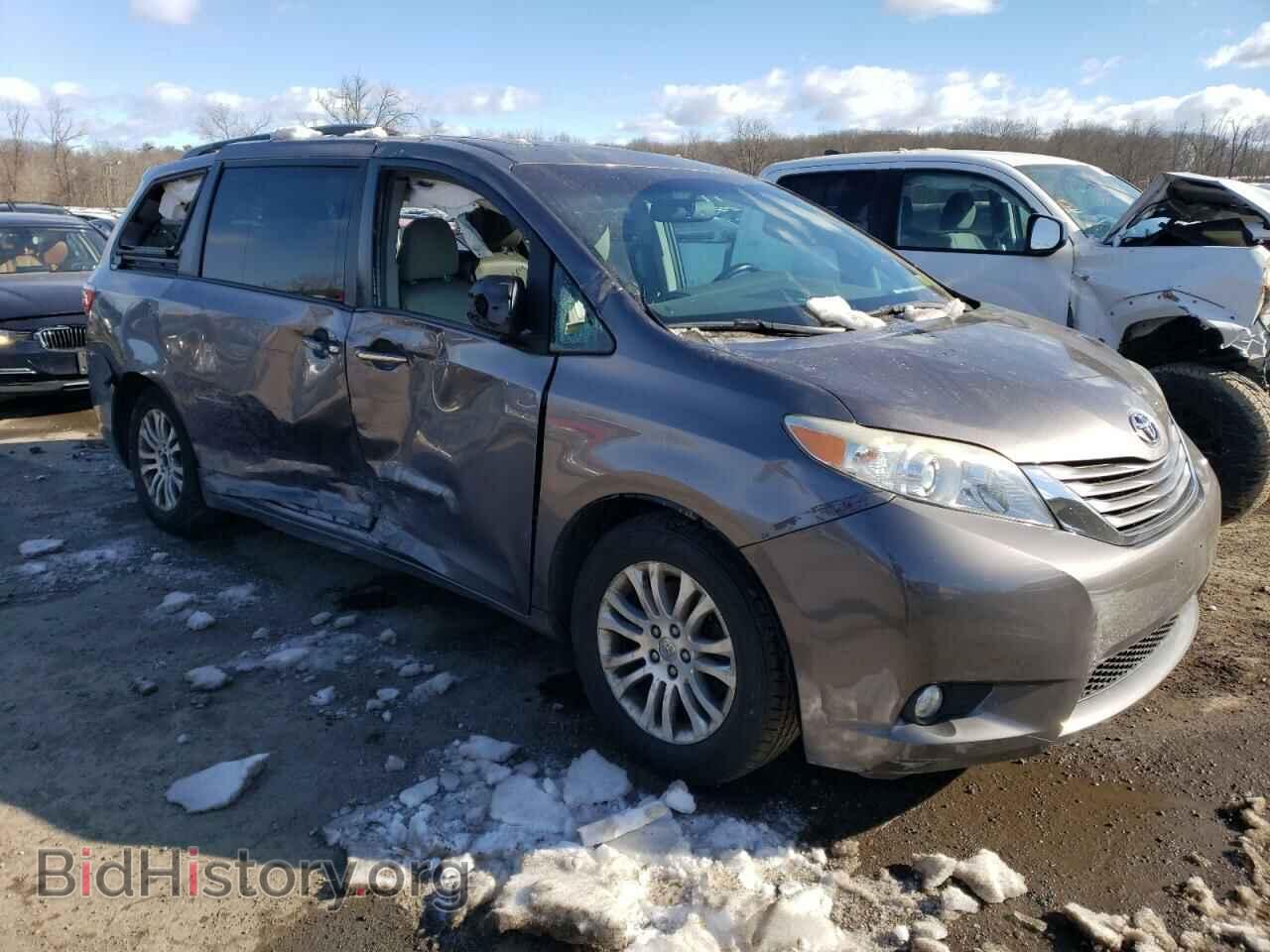 2015 TOYOTA All Models - VIN: 5TDYK3DC4FS626093 - Фото 4