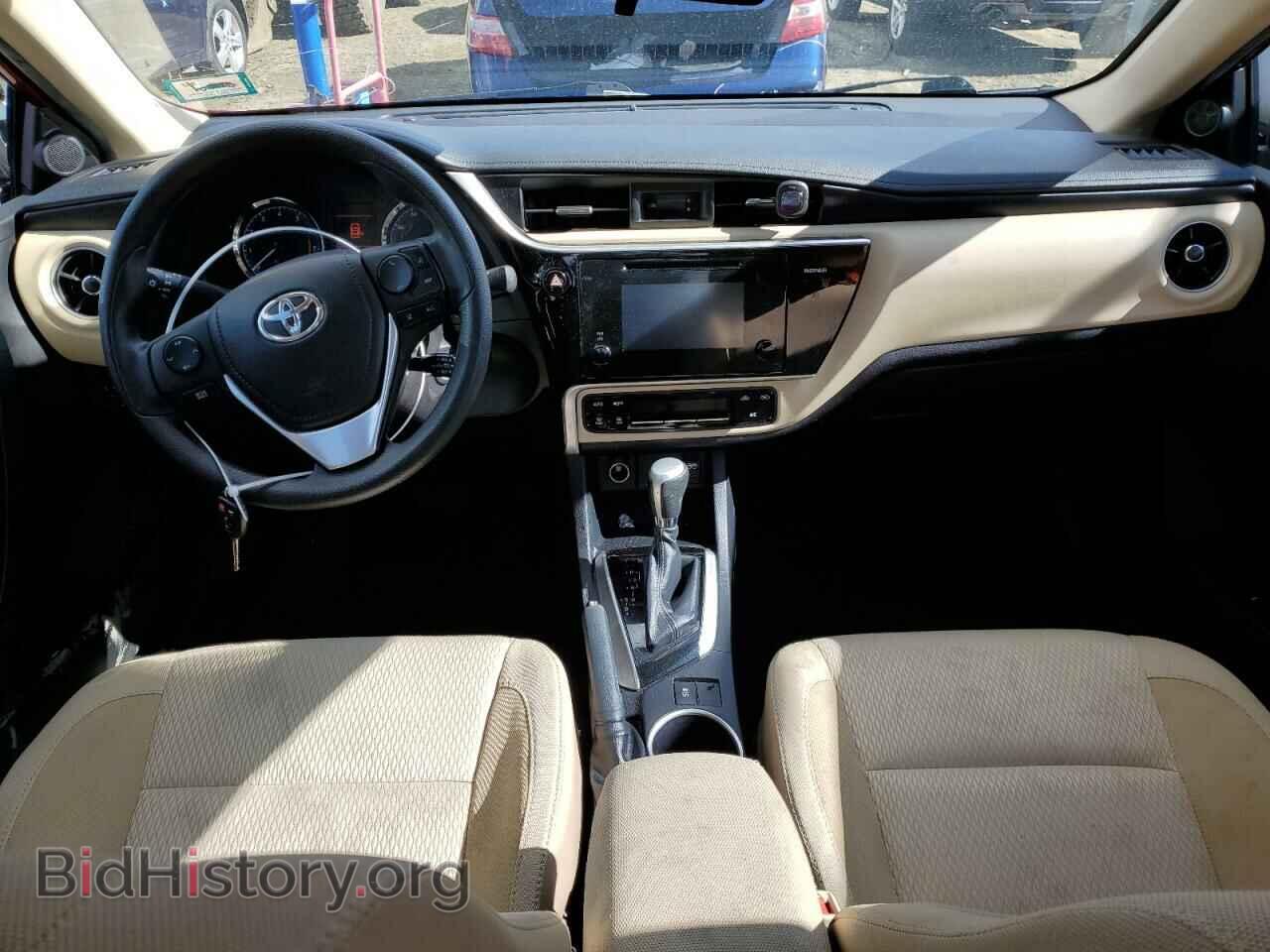 2017 TOYOTA COROLLA - VIN: 2T1BURHEXHC840869 - Фото 8