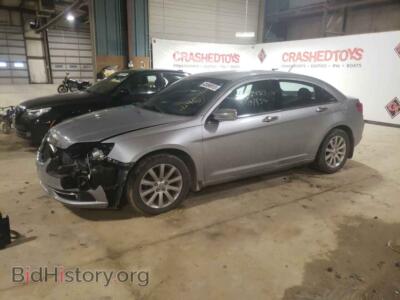 2013 Chrysler 200 200 Limite, серебристый — VIN 1C3CCBCG0DN602368, Copart